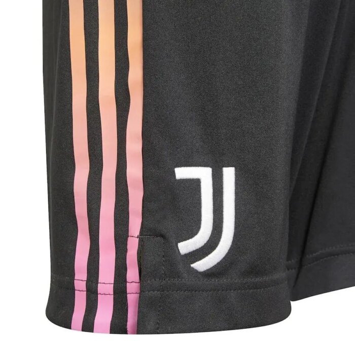Mens Juventus 2021/22 Away Shorts 2