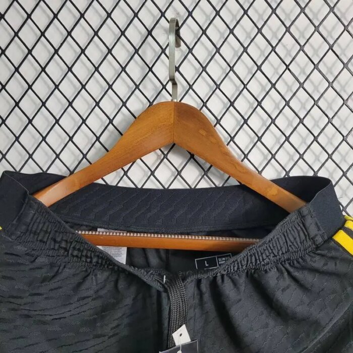 Mens Juventus 2023/24 Home Shorts 4