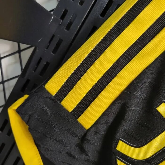 Mens Juventus 2023/24 Home Shorts 8