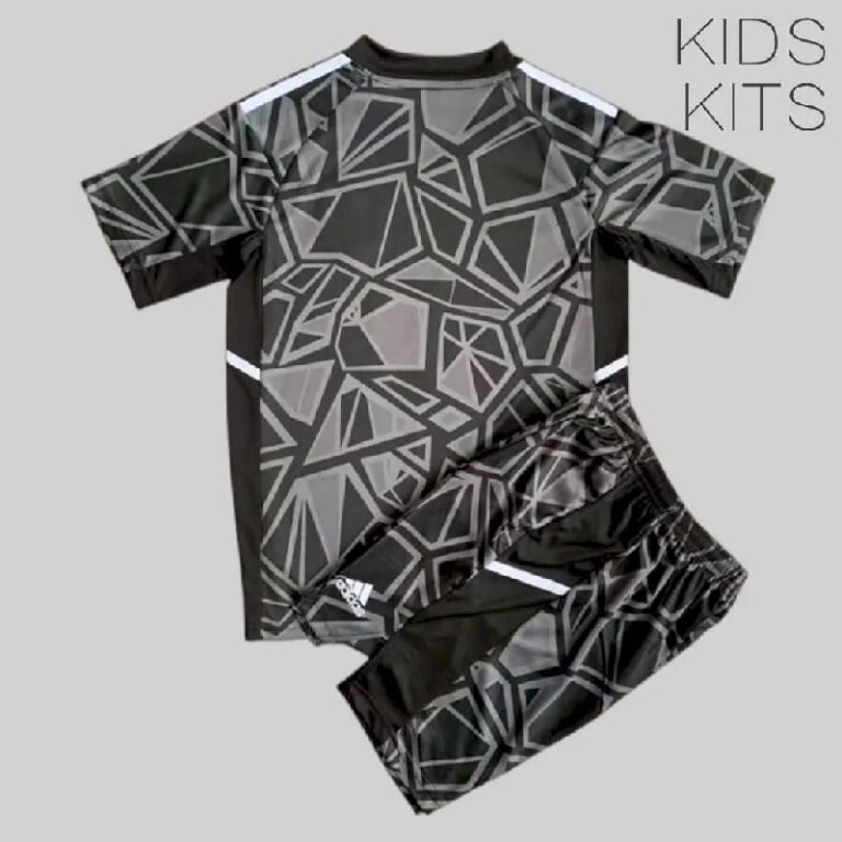 Kids Bayern Munich 2022/23 Goalkeeper Kit 1