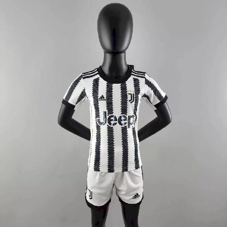 Kids Juventus 2022/23 Home Kit