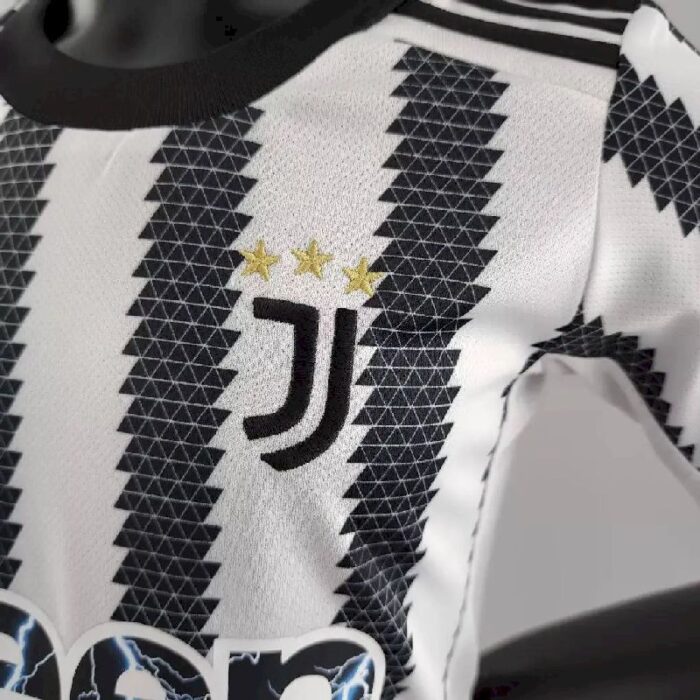 Kids Juventus 2022/23 Home Kit 2