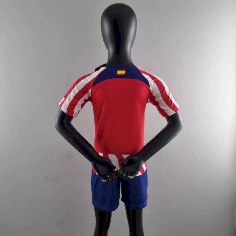 Kids Atletico Madrid 2022/23 Home Kit 1