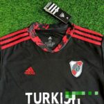 Kids River Plate 2021/22 Goalkeeper Kit 3