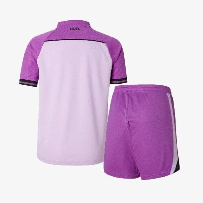 Kids Newcastle United 2021/22 Goalkeeper Kit 1