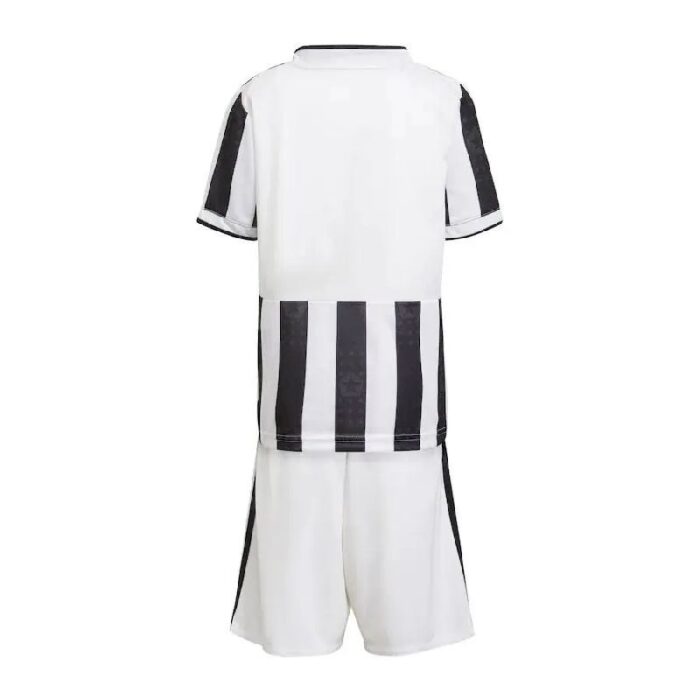Kids Juventus 2021/22 Home Kit 1