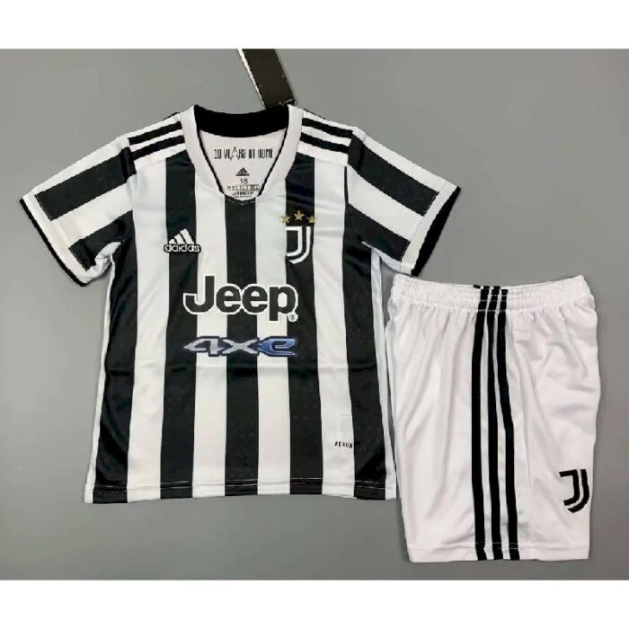 Kids Juventus 2021/22 Home Kit 4