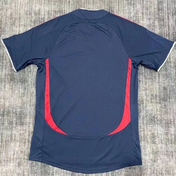 Mens Bayern Munich 2021/22 Teamgeist Pre-Match Jersey 4