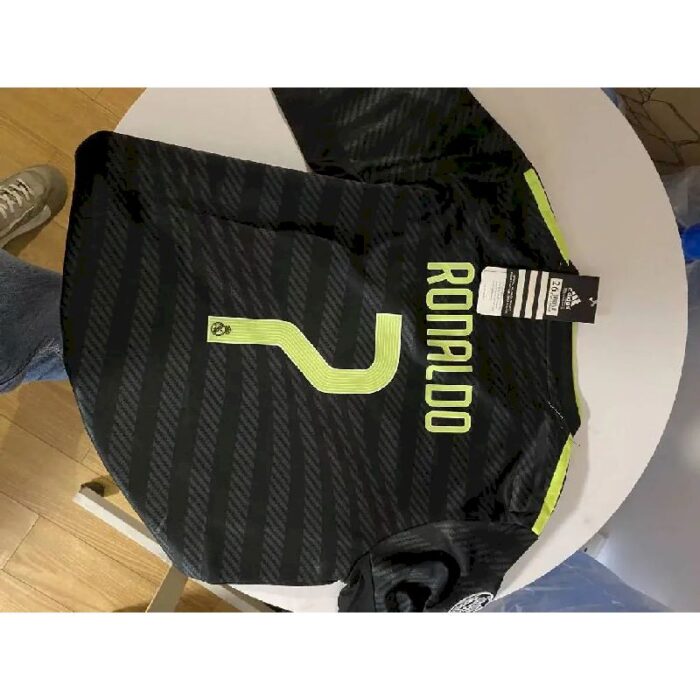 Kids Real Madrid 2022/23 Third Kit 3