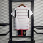 Kids Flamengo 2023/24 Away Kit 7