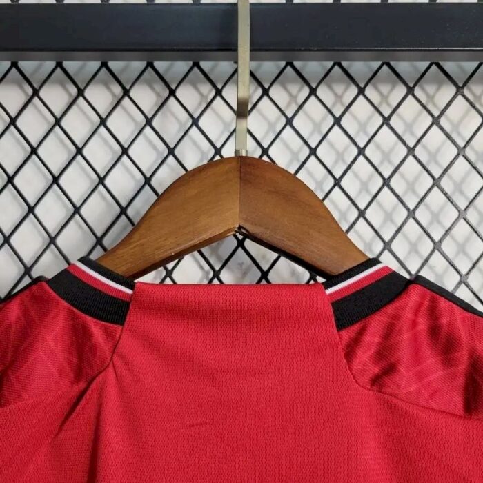 Kids Manchester United 2023/24 Home Kit 8