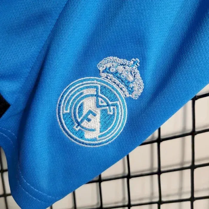 Kids Real Madrid 2023/24 Goalkeeper Kit 4