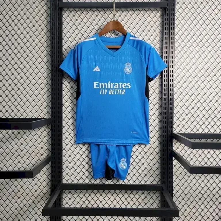 Kids Real Madrid 2023/24 Goalkeeper Kit 7