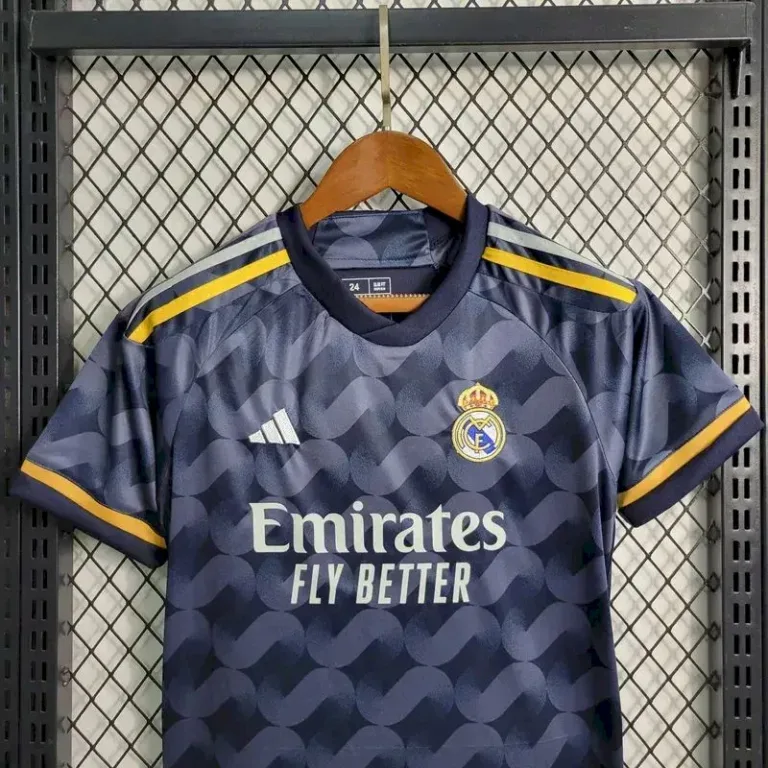 Kids Real Madrid 2023/24 Away Kit 1