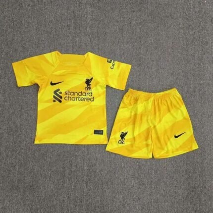 Kids Liverpool 2023/24 Goalkeeper Kit
