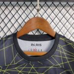 Kids Paris Saint-Germain 2022/23 Fourth Kit 2