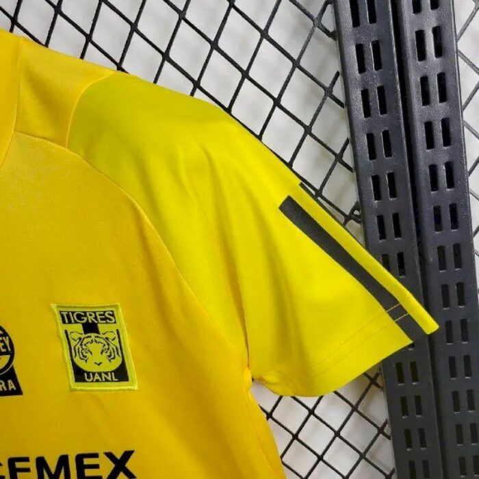 Kids Tigres UANL 2023/24 Pre-Match Kit 6