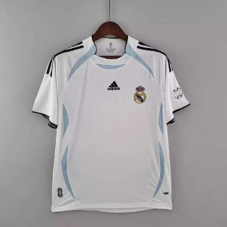 Mens Real Madrid 2022/23 Teamgeist Pre-Match Jersey