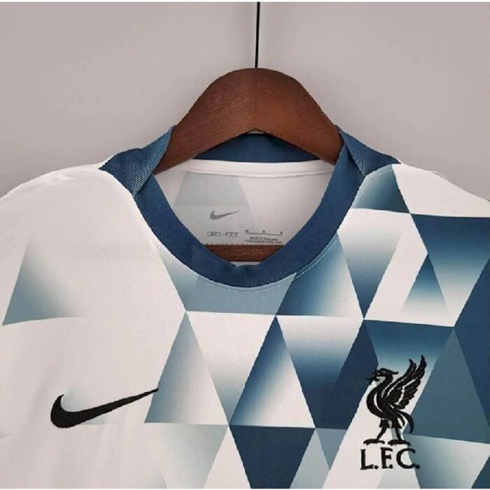 Mens Liverpool 2022/23 Jersey 3