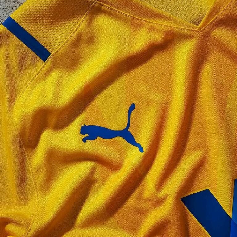 Mens Crystal Palace 2021/22 Away Jersey 1