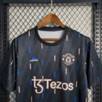 Mens Manchester United 2023/24 Pre-Match Jersey 2