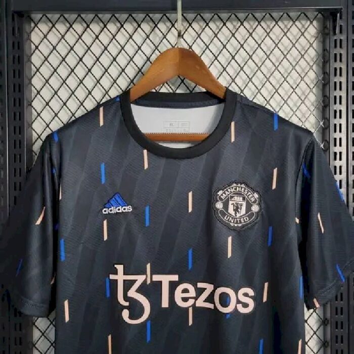 Mens Manchester United 2023/24 Pre-Match Jersey 2