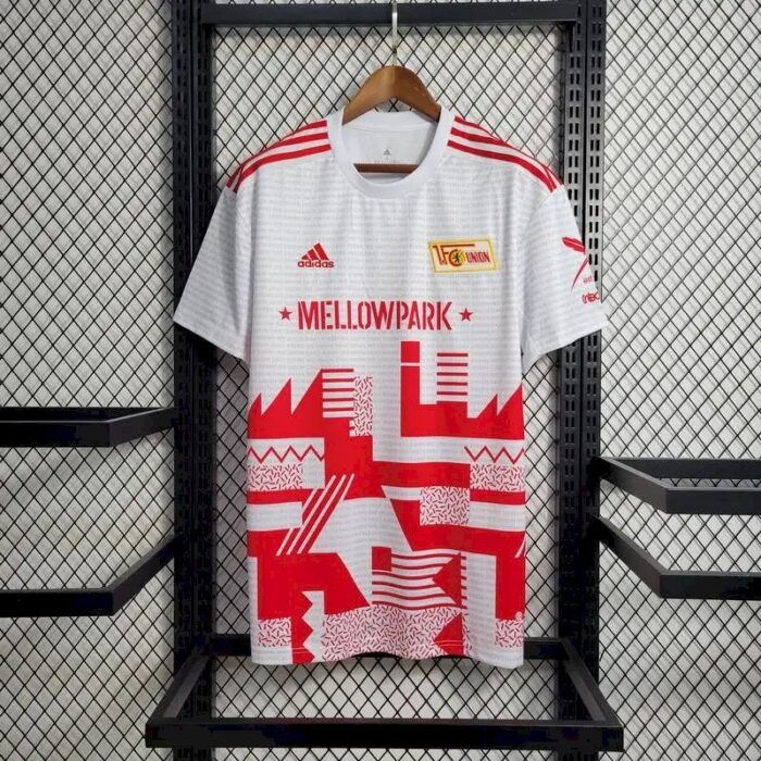 Mens 1. FC Union Berlin 2022/23 Fourth Jersey 1