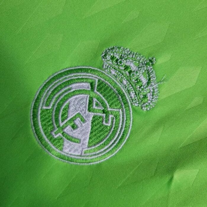 Mens Real Madrid 2023/24 Goalkeeper Jersey 2