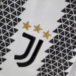 Womens Juventus 2022/23 Home Jersey 3