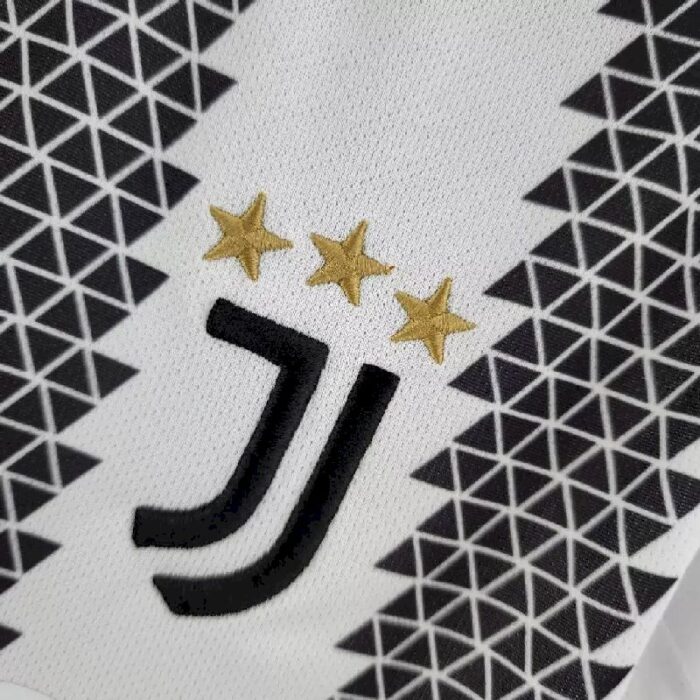 Womens Juventus 2022/23 Home Jersey 3