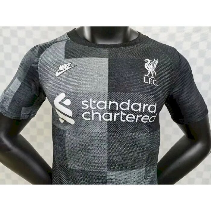 Mens Liverpool 2021/22 Goalkeeper Jersey Player Version 2