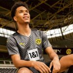 Mens Borussia Dortmund 2021/22 Away Jersey Player Version 7