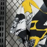 Kids Real Madrid 2025/26 Pre-Match Kit 4