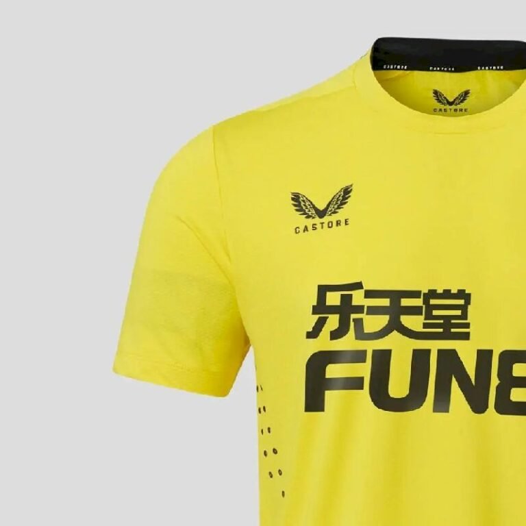 Mens Newcastle United 2022/23 Goalkeeper Jersey Player Version 1