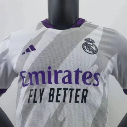 Mens Real Madrid 2022/23 Classic Jersey Player Version 1