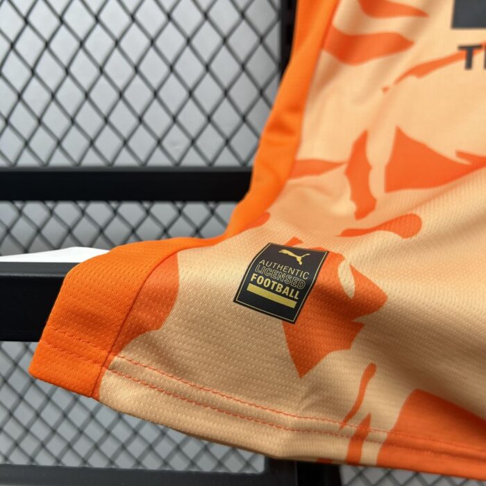 Mens Valencia CF 2025/26 Retro Jersey 4