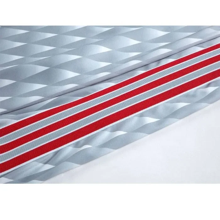 Retro Liverpool 1989/91 Away Long Sleeve Jersey - Image 5