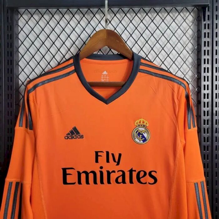 Retro Real Madrid 2013/14 Third Long Sleeve Jersey - Image 2