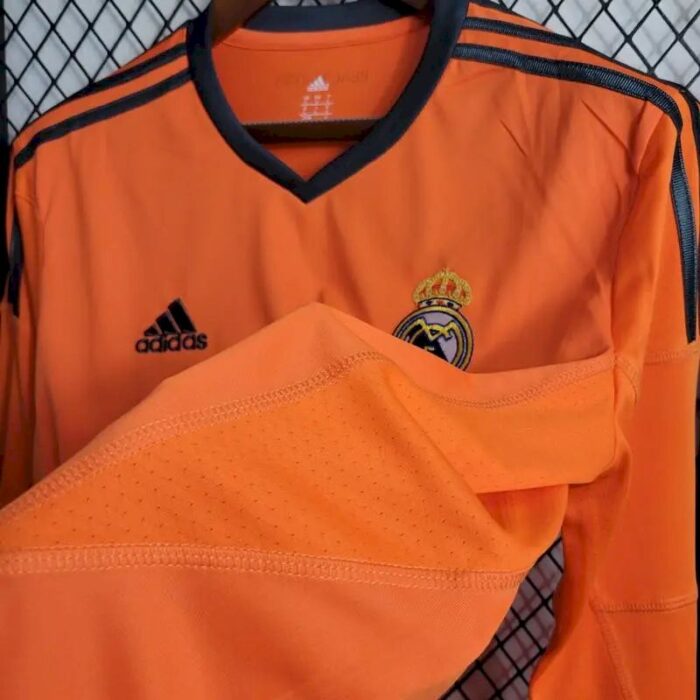 Retro Real Madrid 2013/14 Third Long Sleeve Jersey - Image 4