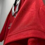 Retro Manchester United 1999/00 Home Jersey - Image 3