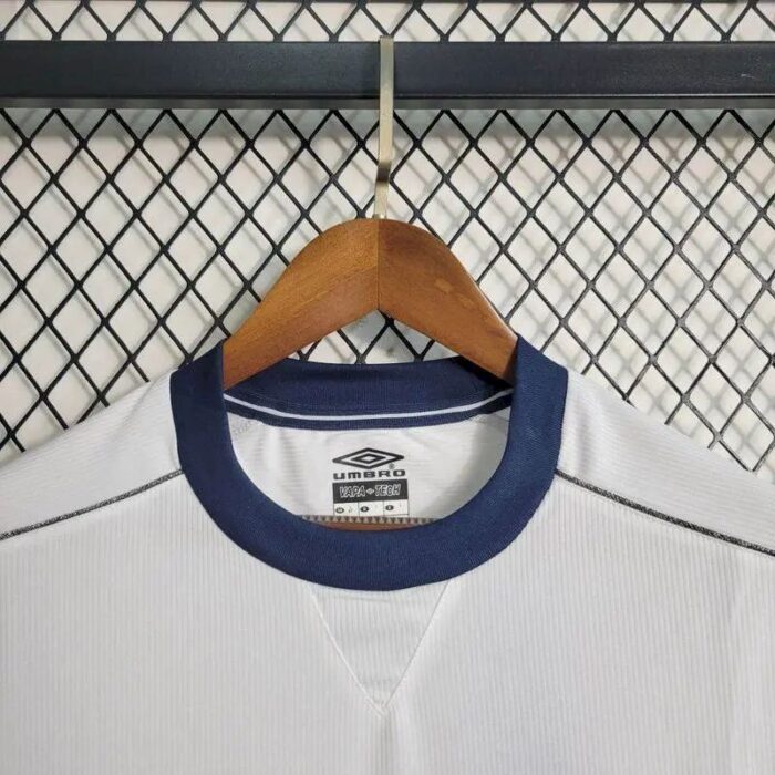 Retro Manchester United 2000/01 Away Jersey - Image 4