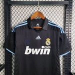 Retro Real Madrid 2009/10 Away Jersey - Image 4