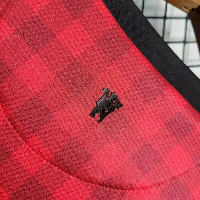 Retro Manchester United 2012/13 Home Jersey - Image 5