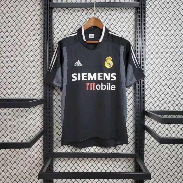 Retro Real Madrid 2004/05 Away Jersey - Image 2
