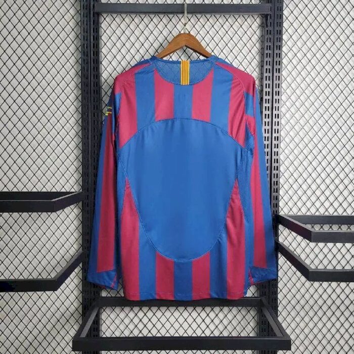 Retro Barcelona 2005/06 Home UCL Edition Long Sleeve Jersey - Image 2