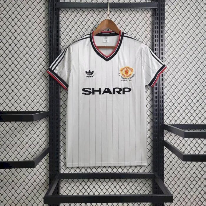 Retro Manchester United 1983/84 Away Jersey - Image 2
