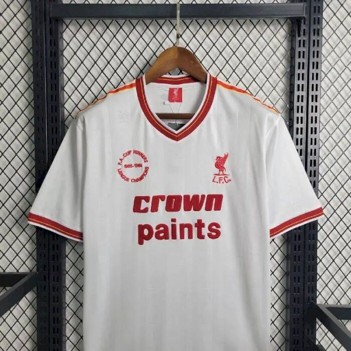 Retro Liverpool 1985/86 Away Jersey - Image 4