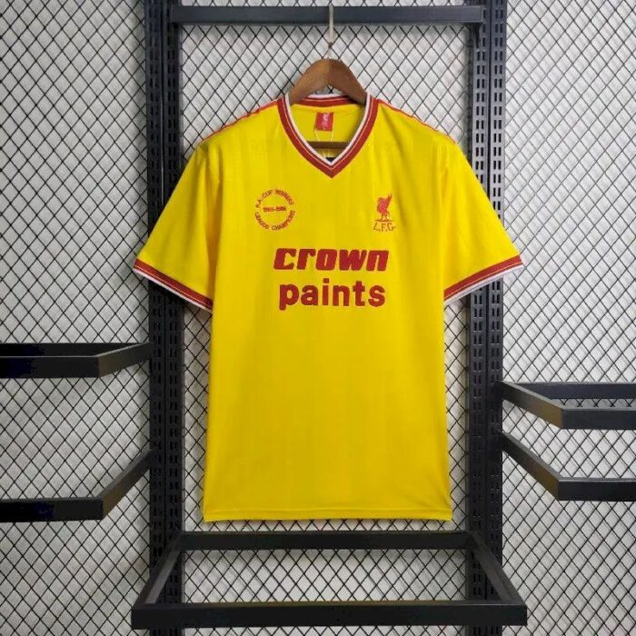 Retro Liverpool 1985/86 Third Jersey - Image 2