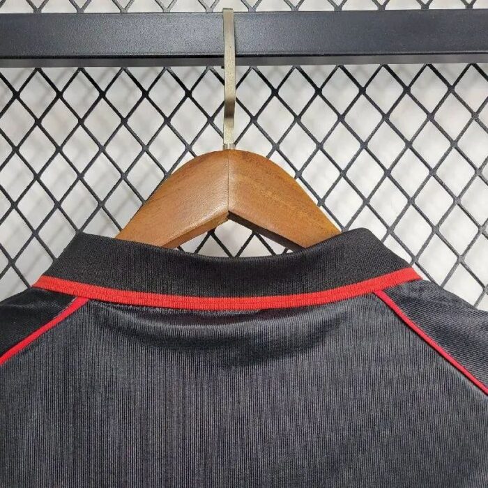 Retro AC Milan 1998/99 Third Jersey - Image 3