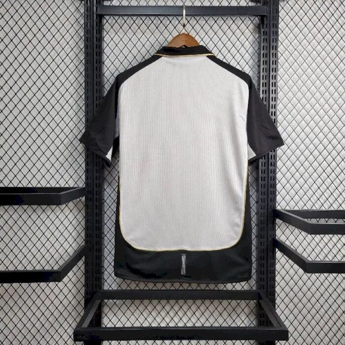 Retro Manchester United 2001/02 Centenary Reversible Away And Third Jersey - Image 4